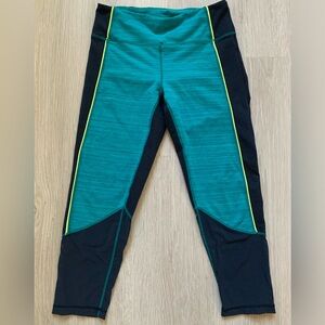 Zella colorblock turquoise/navy capri leggings